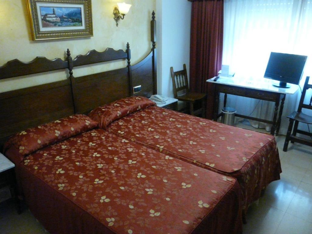 Hotel Reyes Catolicos Salamanca Szoba fotó