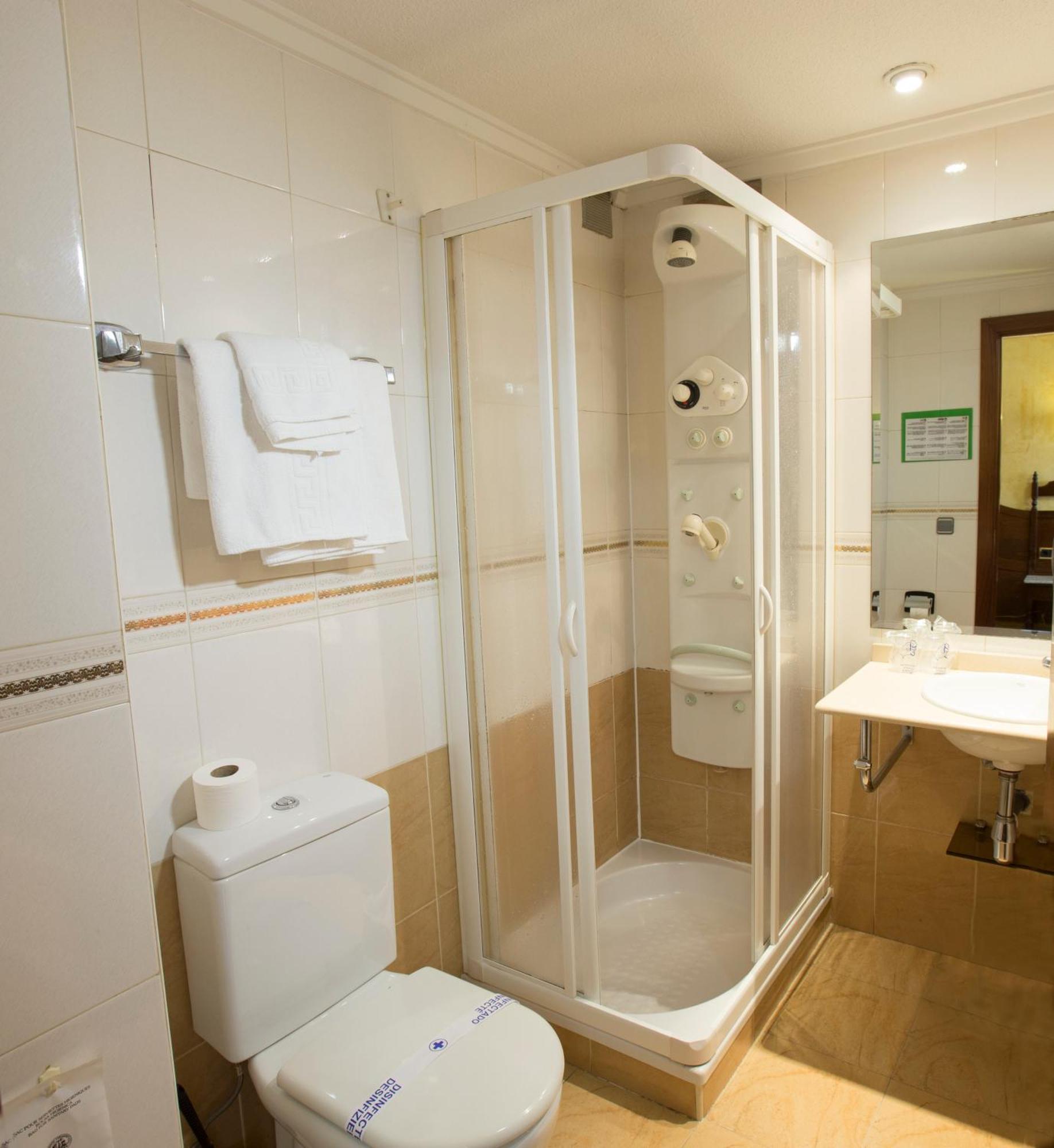 Hotel Reyes Catolicos Salamanca Szoba fotó