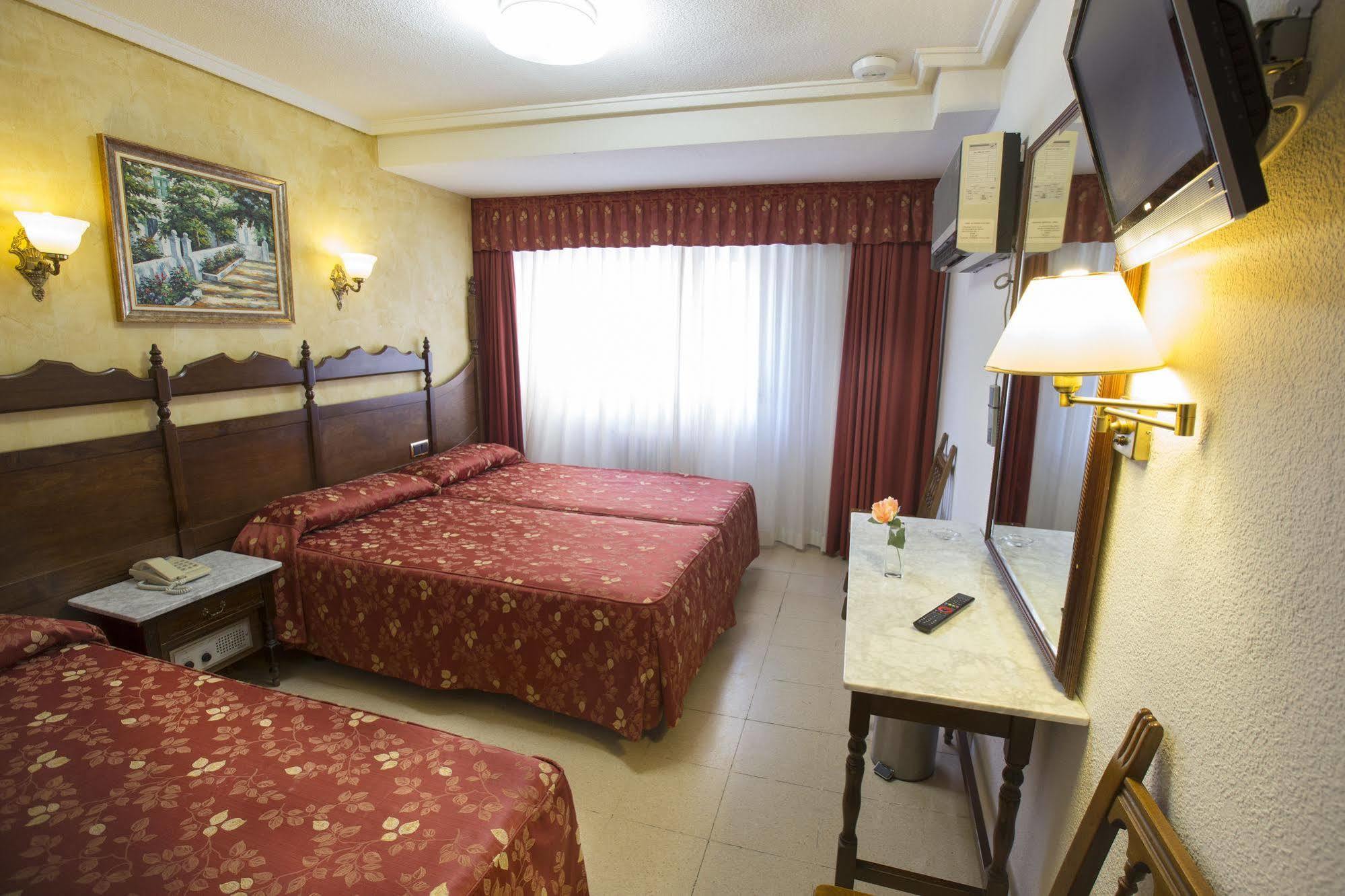 Hotel Reyes Catolicos Salamanca Kültér fotó