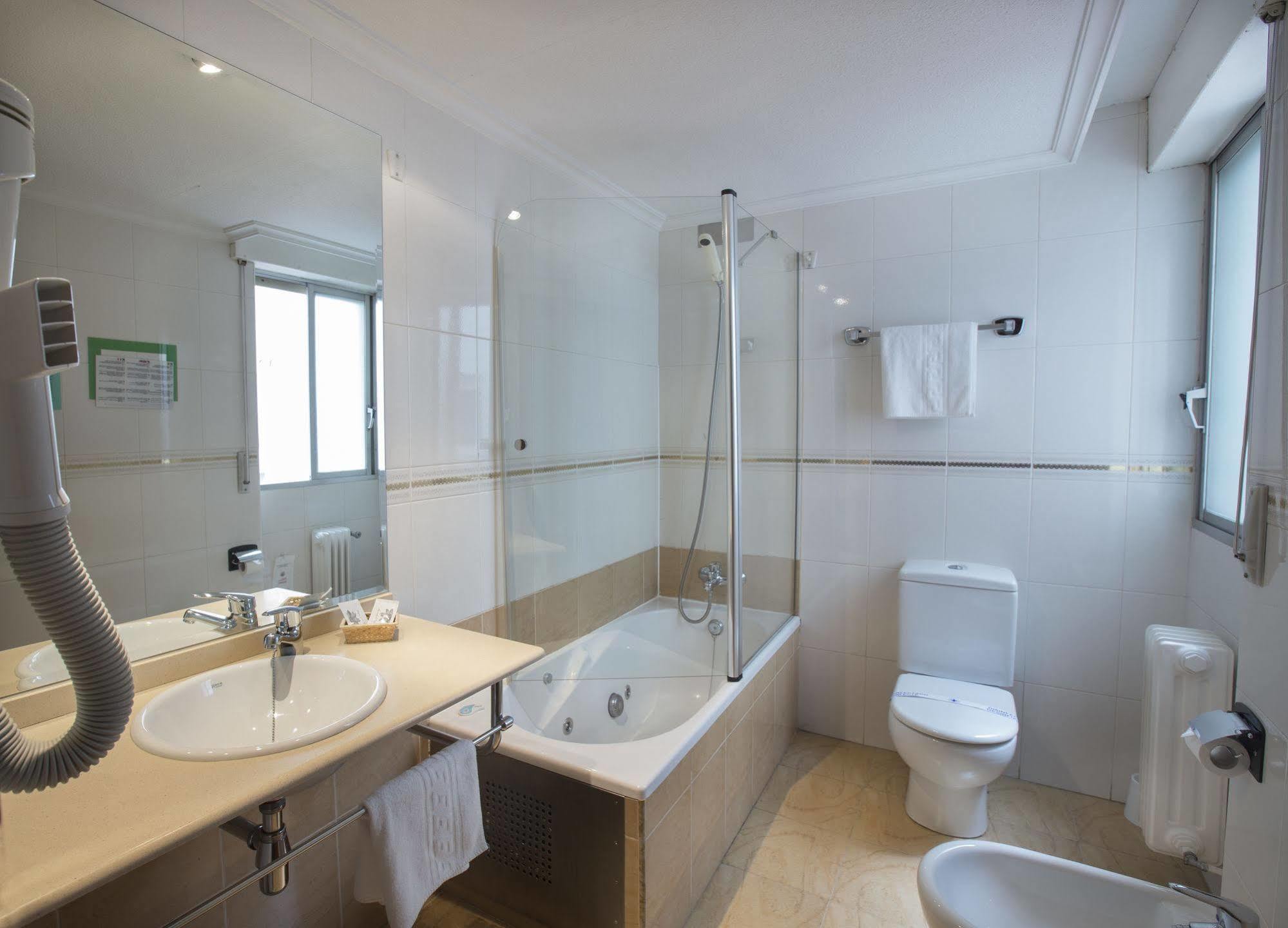 Hotel Reyes Catolicos Salamanca Kültér fotó