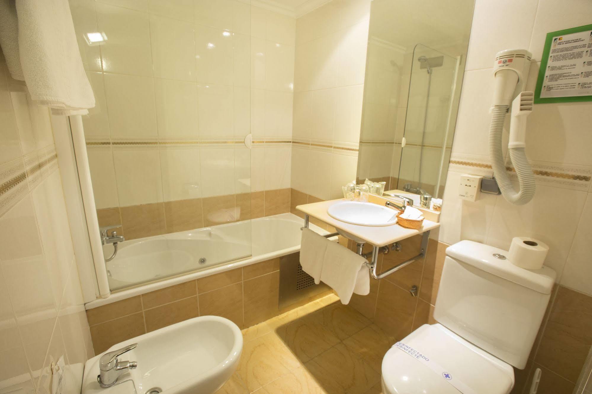 Hotel Reyes Catolicos Salamanca Kültér fotó
