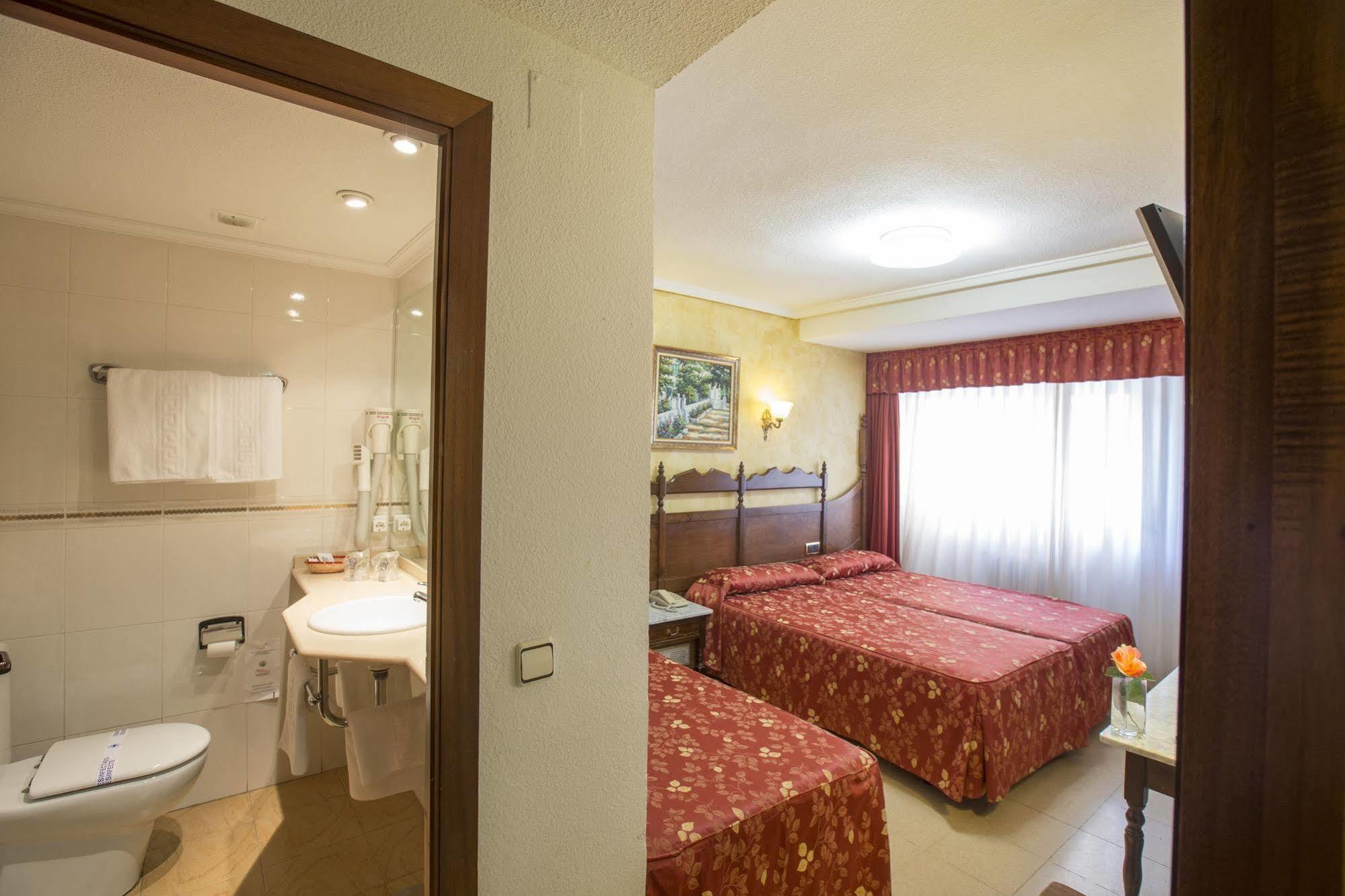Hotel Reyes Catolicos Salamanca Kültér fotó