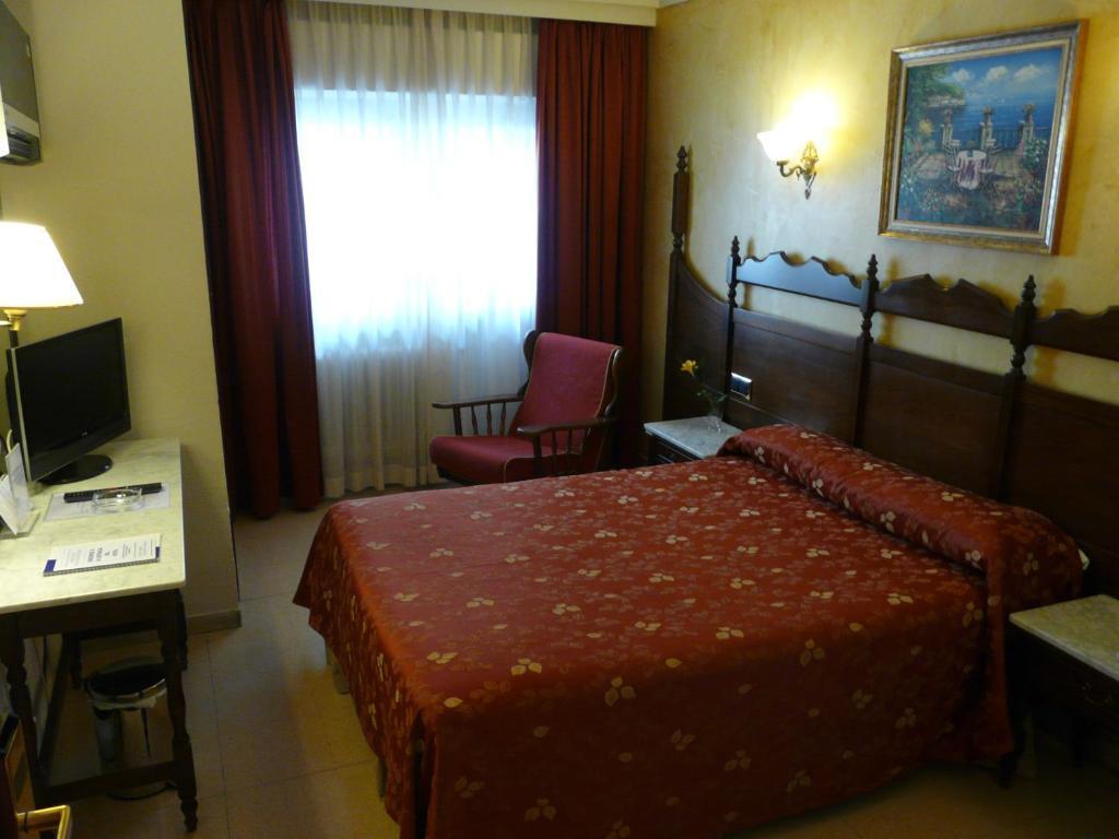 Hotel Reyes Catolicos Salamanca Kültér fotó